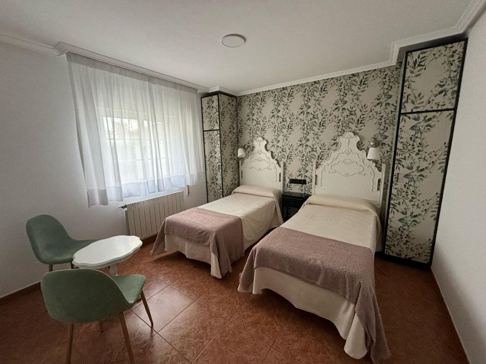 Luarca Zabala Hotel Almuña Екстериор снимка