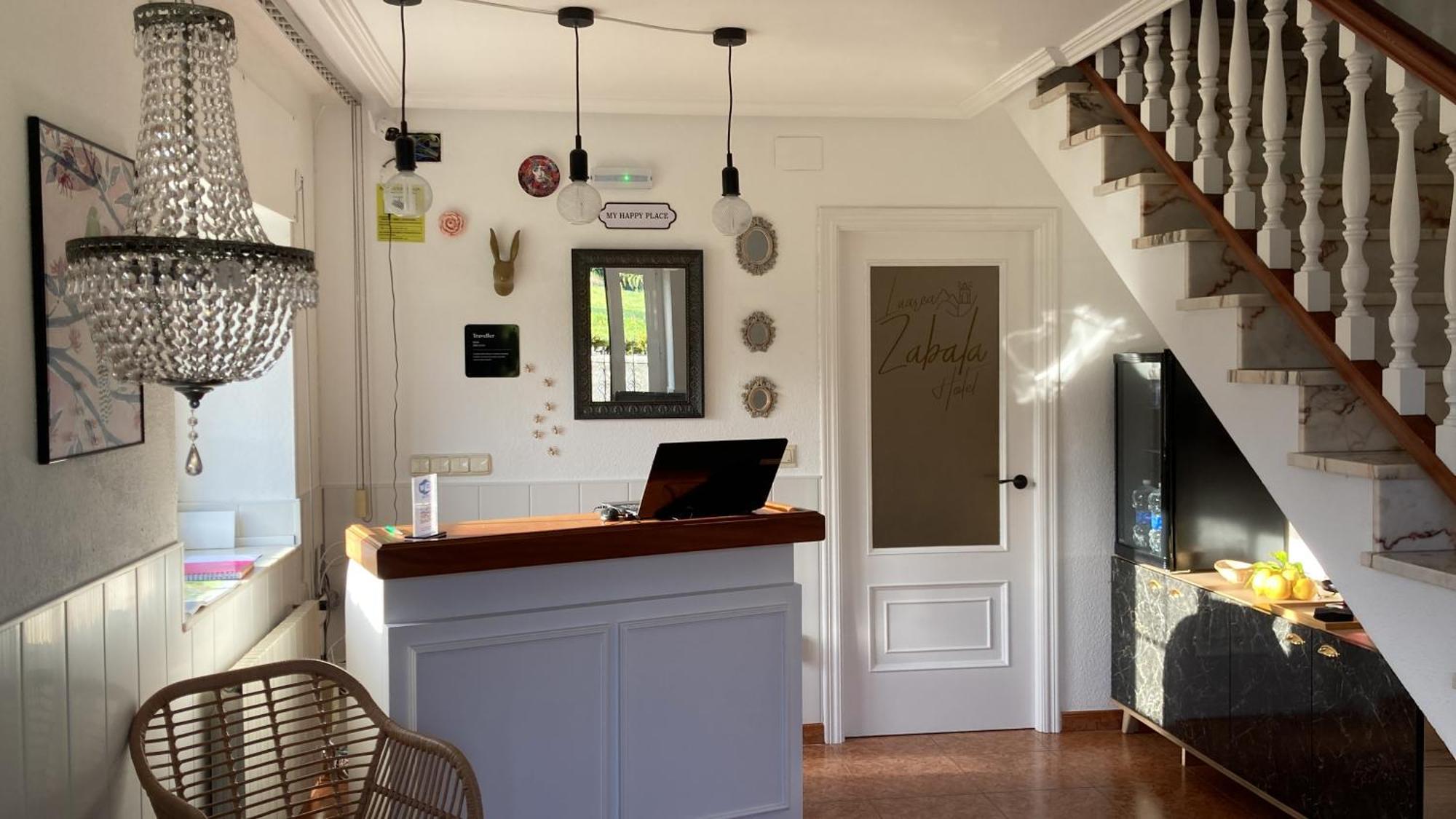 Luarca Zabala Hotel Almuña Екстериор снимка